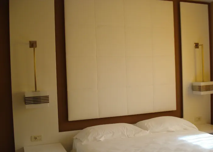 Acqua Aparthotel 4*