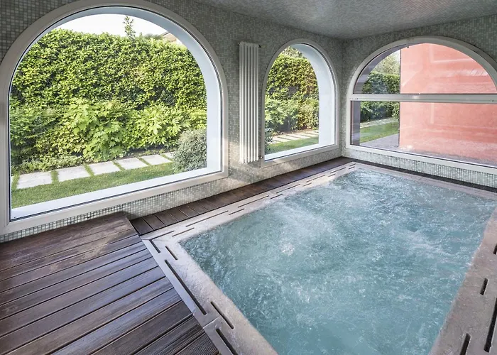 Acqua Aparthotel Sirmione